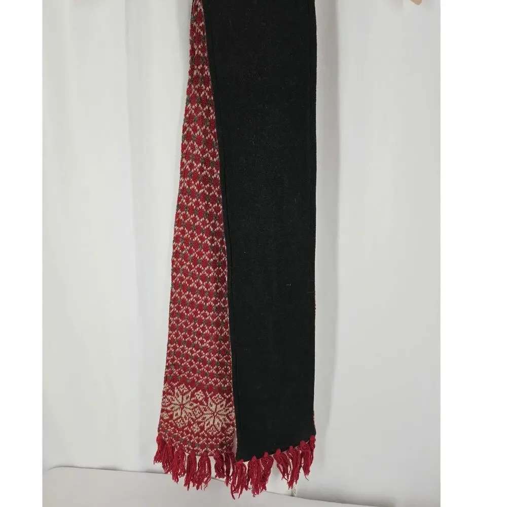 WOOLRICH KNITTED COLLAR SCARF – RED & WHITE SNOWFLAKE PATTERN TASSEL TRIM LINED